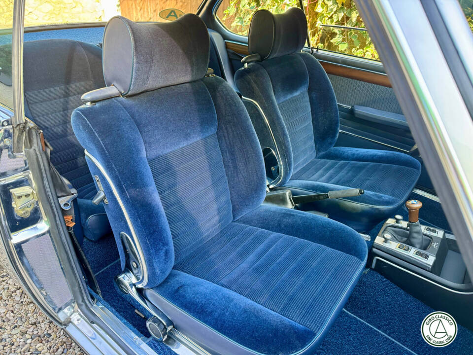Bild 37/60 von BMW 3.0 CSi (1975)