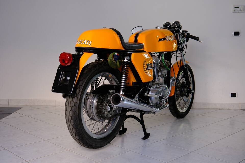 Afbeelding 84/96 van Ducati 750 Sport (1974)