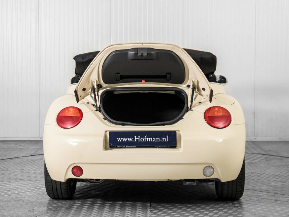 Imagen 32/48 de Volkswagen New Beetle 1.6 (2004)