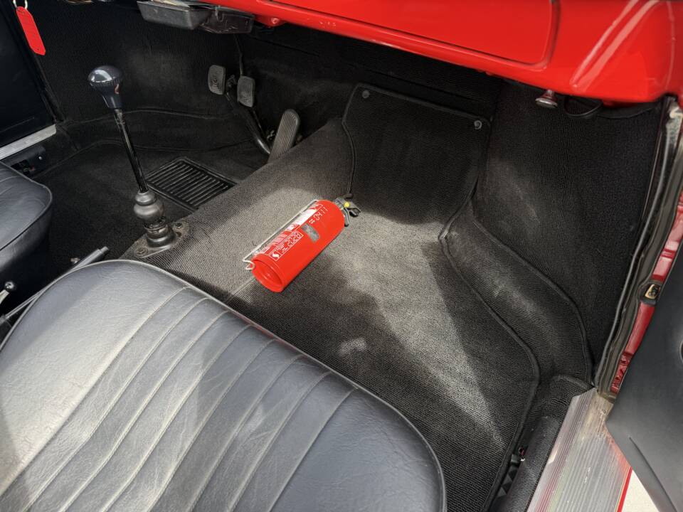 Bild 36/78 von Volkswagen Karmann Ghia 1600 (1970)