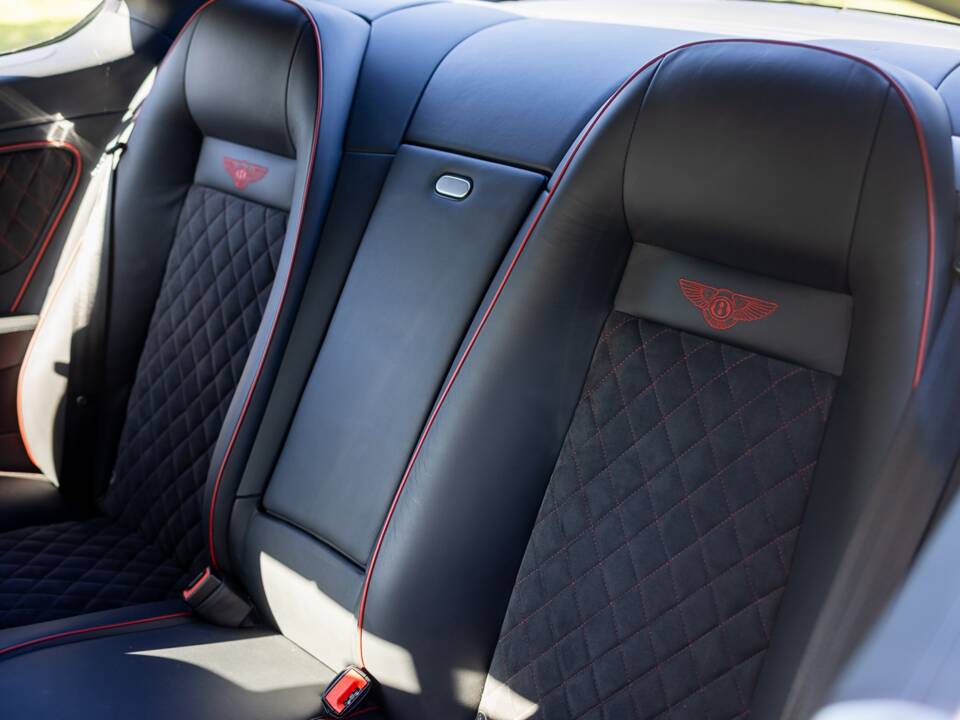 Image 7/46 of Bentley Continental Supersports (2010)