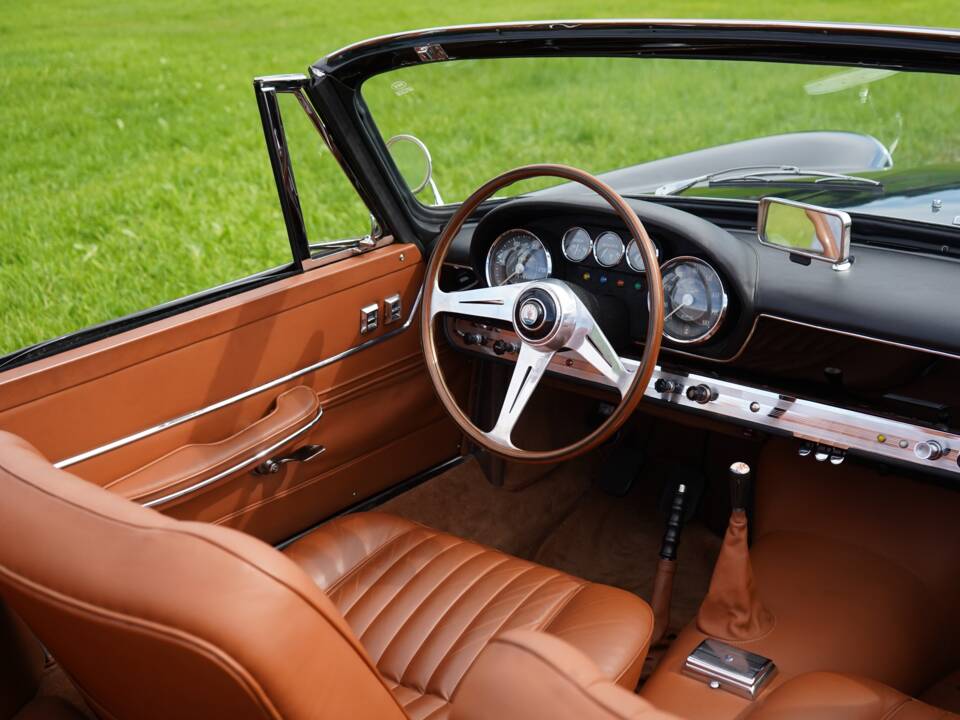 Bild 20/34 von Maserati 3500 GT Spyder Vignale (1961)