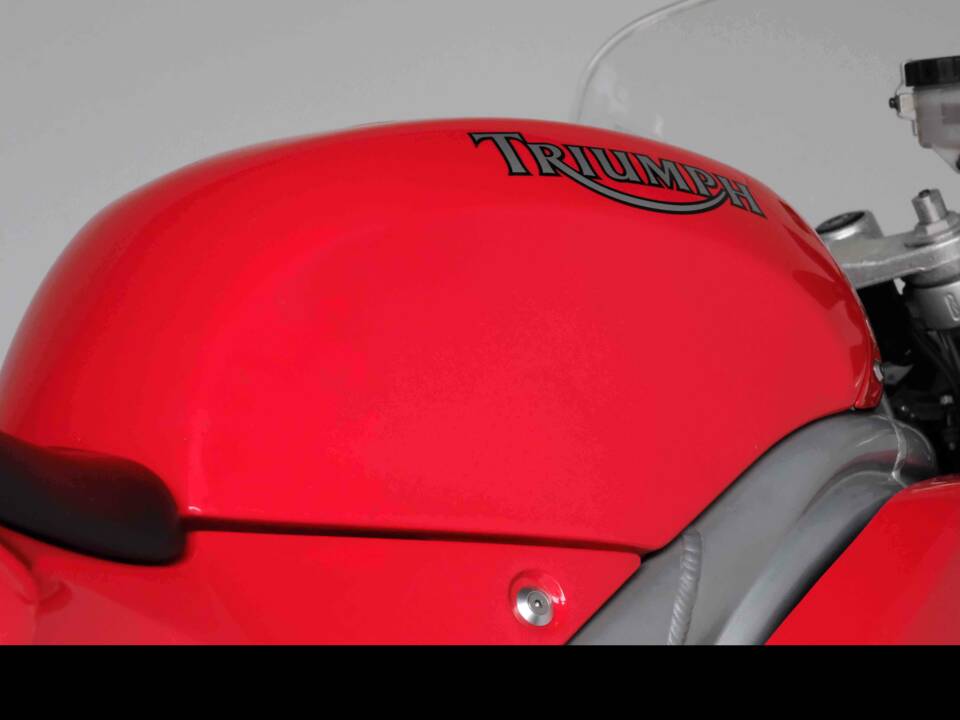 Image 7/66 of Triumph Daytona T595 (1998)