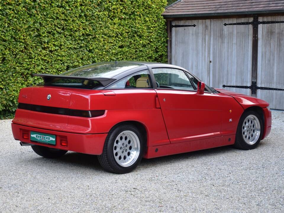 Image 13/45 of Alfa Romeo SZ (1991)