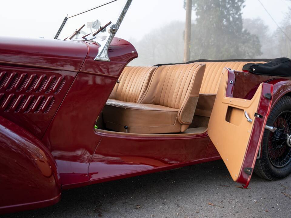 Bild 6/11 von Alvis 4.3 Litre Roadster (1939)