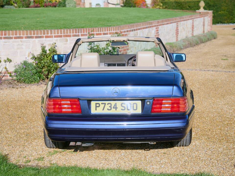 Image 34/50 of Mercedes-Benz SL 280 (1996)