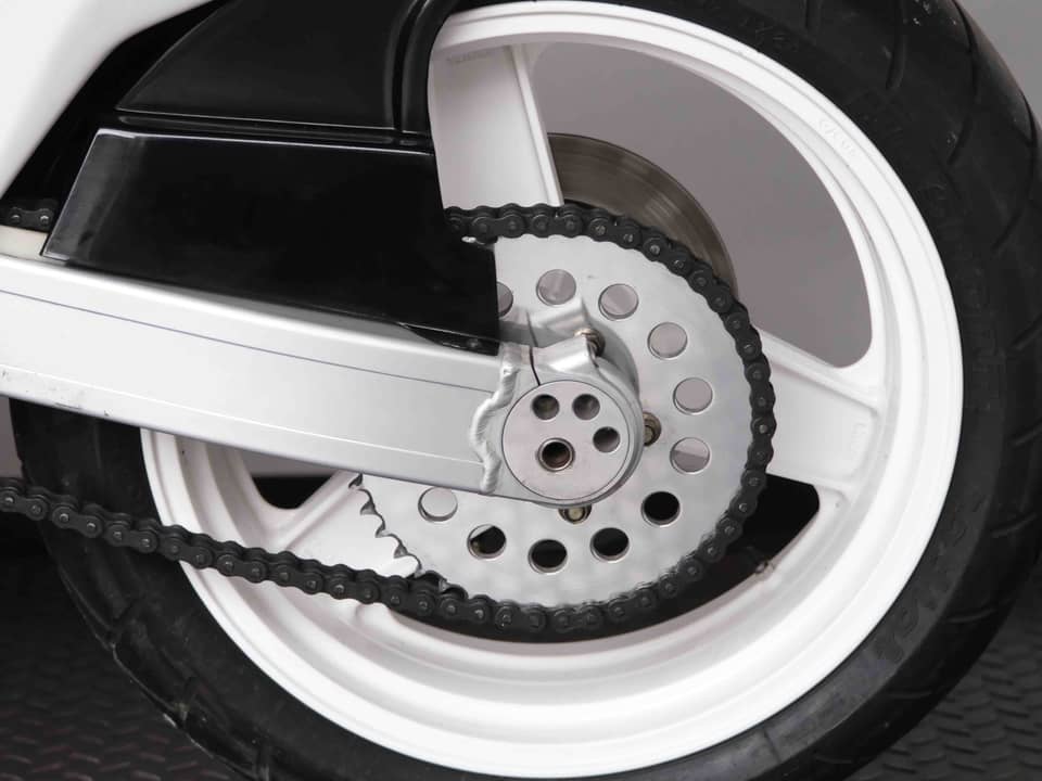 Image 63/95 of Bimota YB6 (1990)