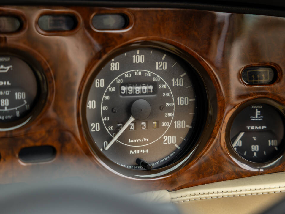 Bild 30/54 von Aston Martin V8 EFi (1987)