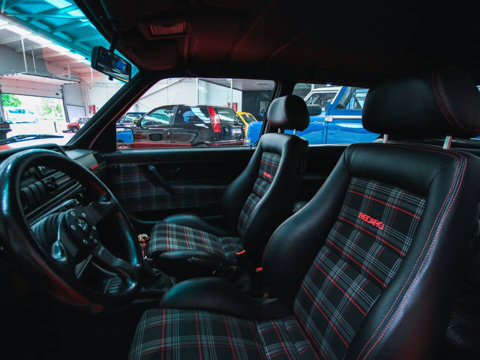 Bild 14/32 von Volkswagen Golf Mk II GTi G60 1.8 (1991)