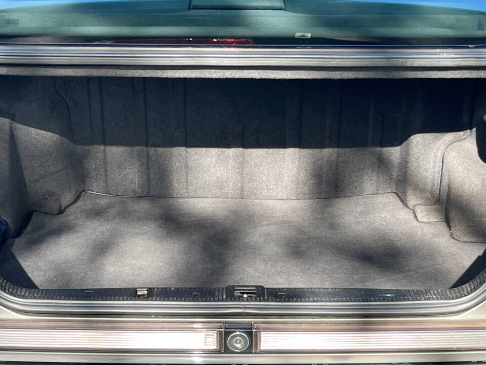 Image 26/44 of Mercedes-Benz 400 SEL (1992)