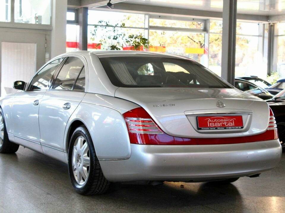 Image 7/20 of Maybach 57 (2004)