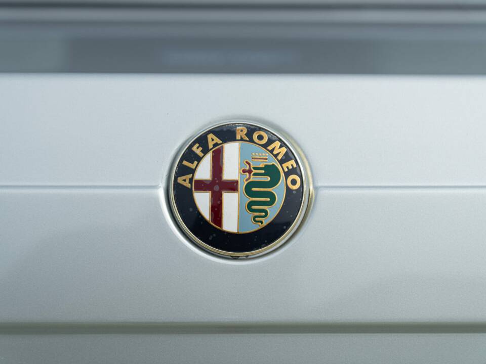 Imagen 12/50 de Alfa Romeo Giulietta 1.8 (1985)