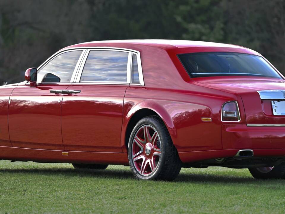 Image 11/50 of Rolls-Royce Phantom VII (2016)