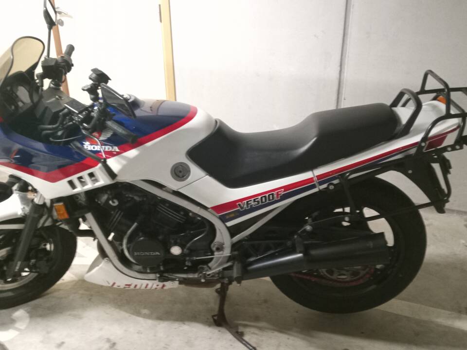 Bild 4/7 von Honda VF 500 F (1984)