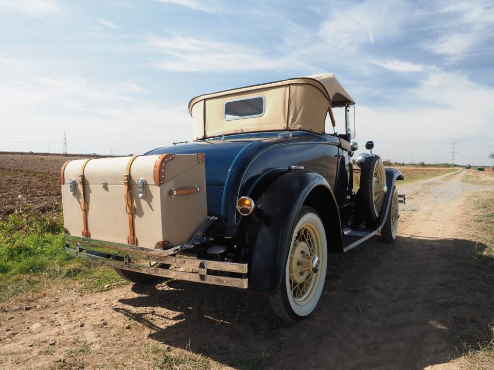 Image 7/60 of Ford Model A De Luxe (1931)