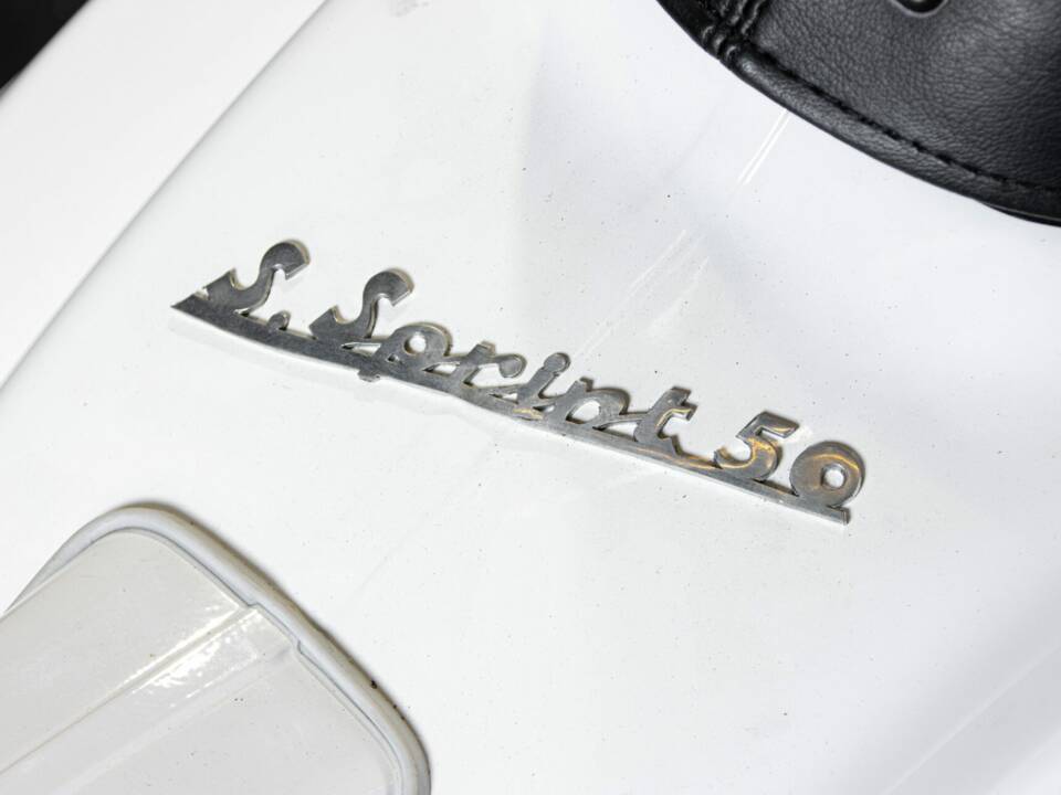 Image 47/49 of Piaggio Vespa 50 SS (1966)