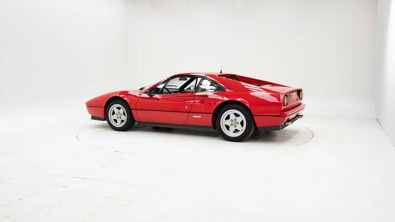 Image 4/15 de Ferrari 328 GTB (1987)