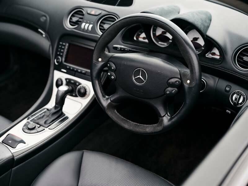 Afbeelding 2/50 van Mercedes-Benz SL 55 AMG (2006)