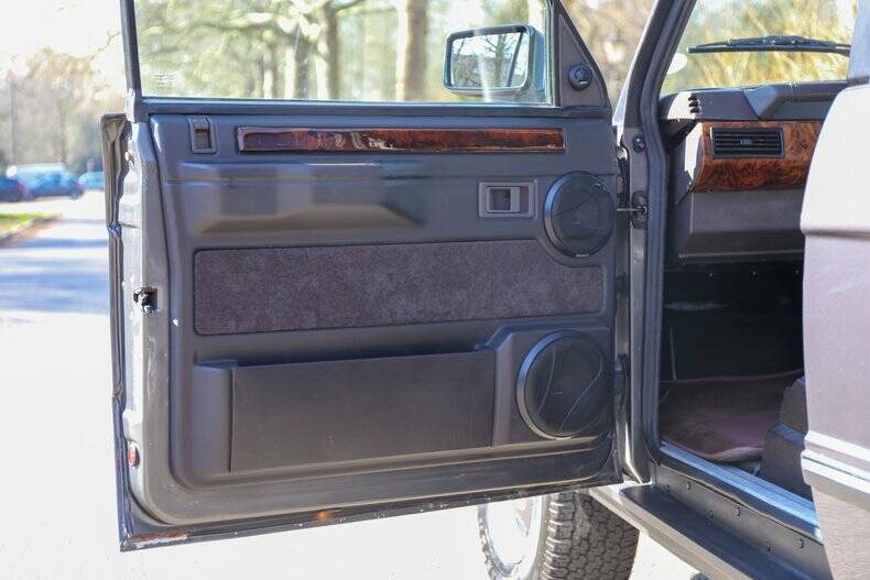 Immagine 18/50 di Land Rover Range Rover Vogue LSE (1994)