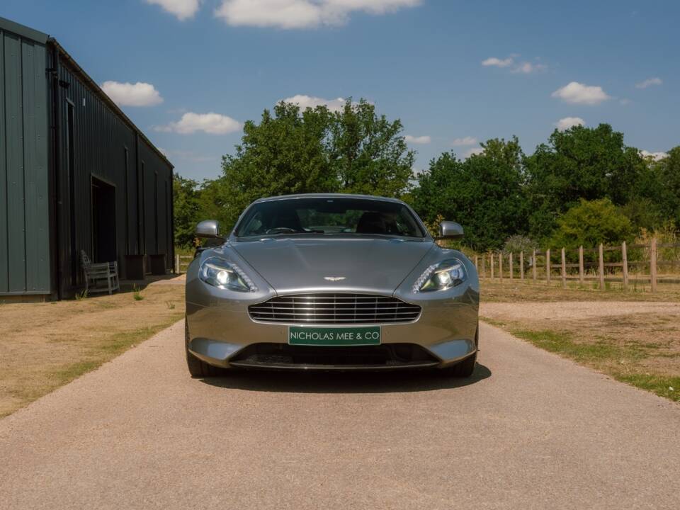 Image 93/96 of Aston Martin DB 9 GT "Bond Edition" (2015)