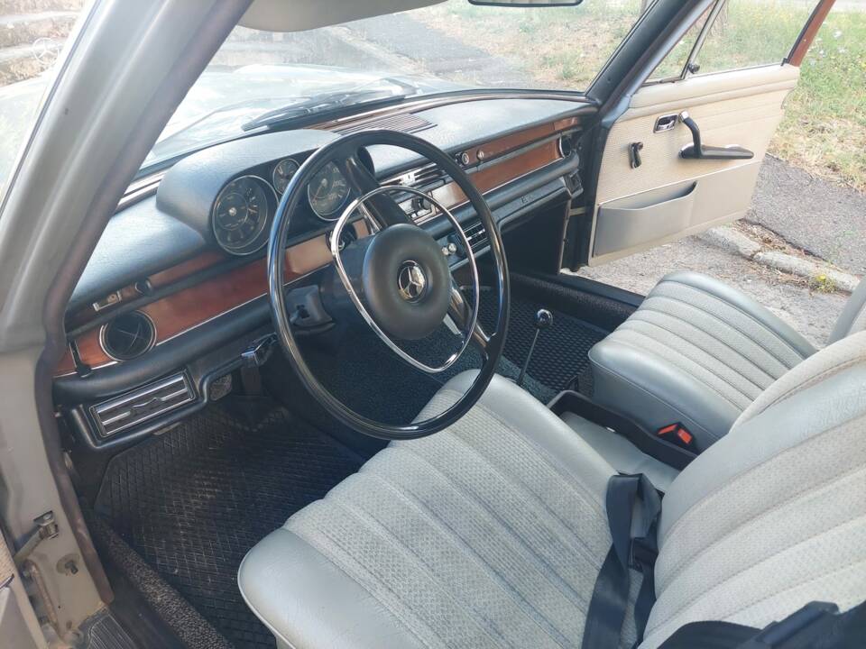 Imagen 11/14 de Mercedes-Benz 280 SE (1968)