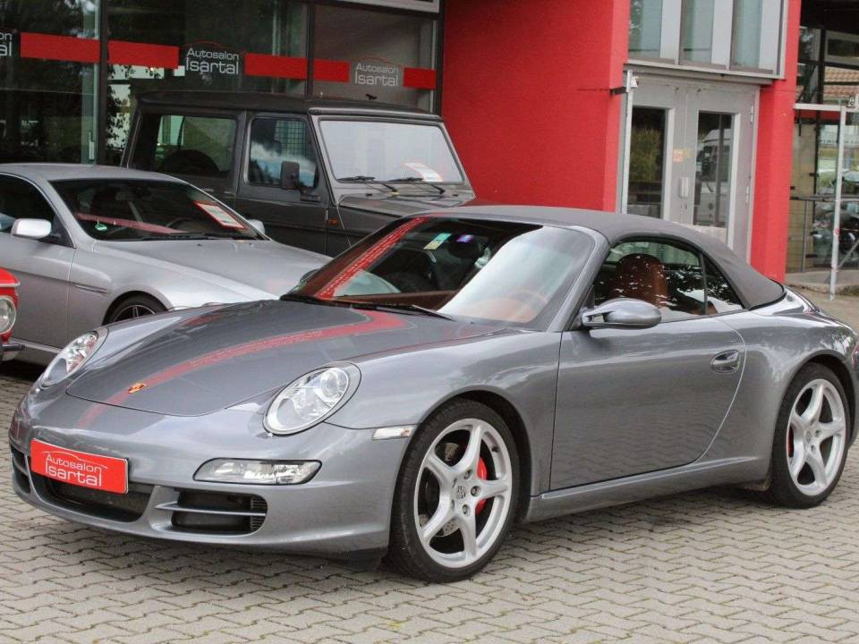 Image 6/20 de Porsche 911 Carrera S (2005)