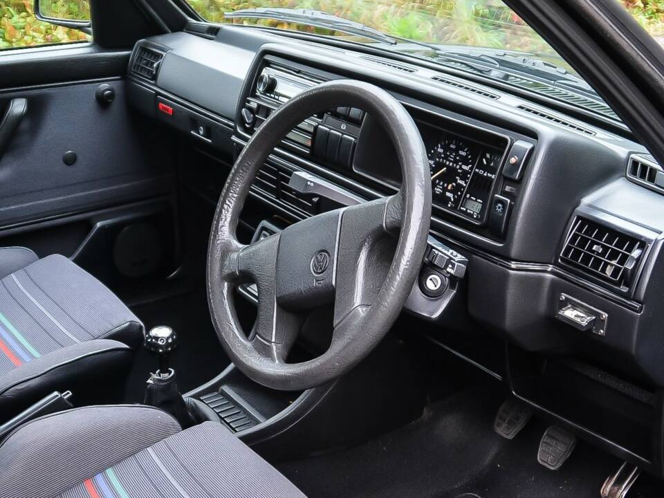 Image 4/37 de Volkswagen Golf III 2.0 16V GTI (1992)