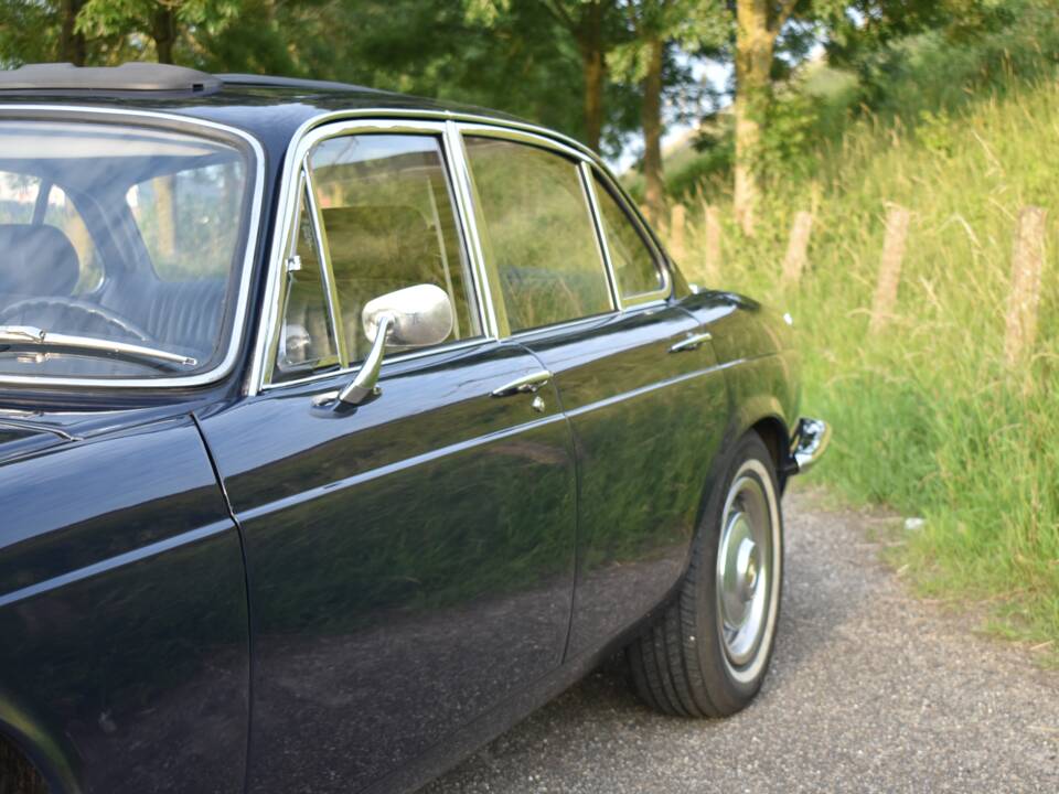 Bild 11/37 von Jaguar XJ 6 4.2 (1972)