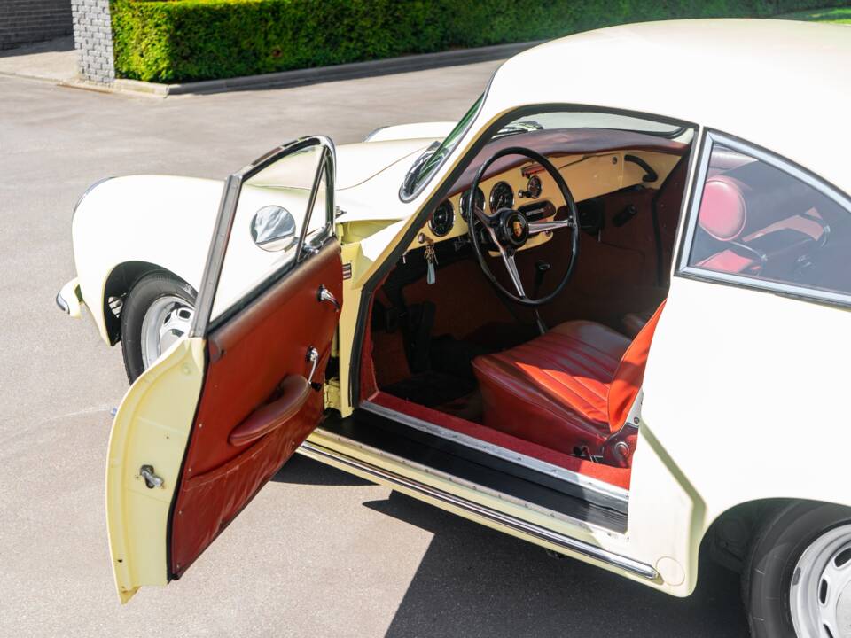 Image 8/30 of Porsche 356 C 1600 (1964)