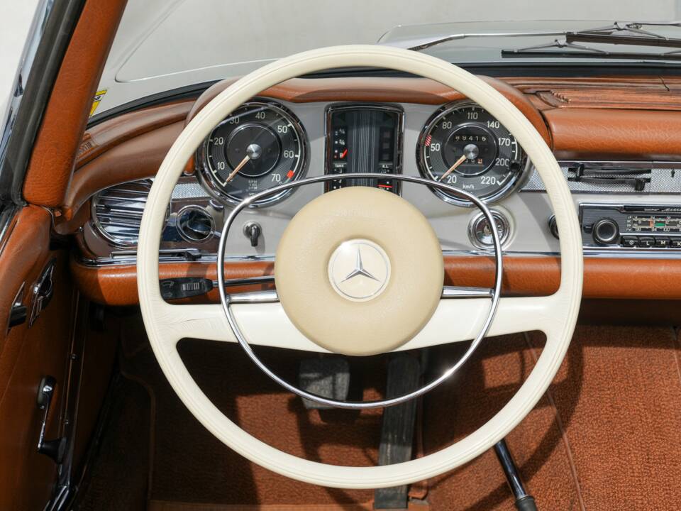 Imagen 15/41 de Mercedes-Benz 280 SL (1971)