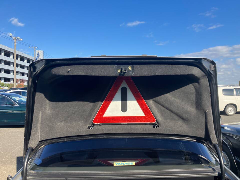 Immagine 37/44 di Mercedes-Benz E 500 (1993)