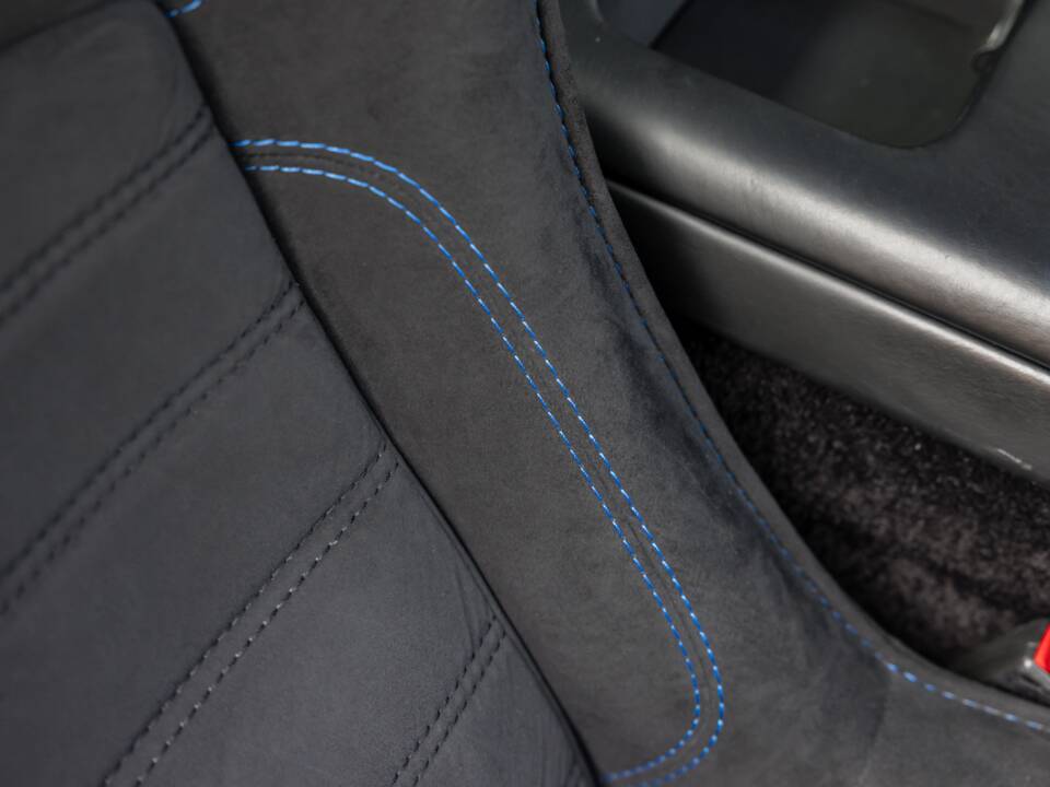 Image 52/65 of Aston Martin Vantage GT8 (2017)