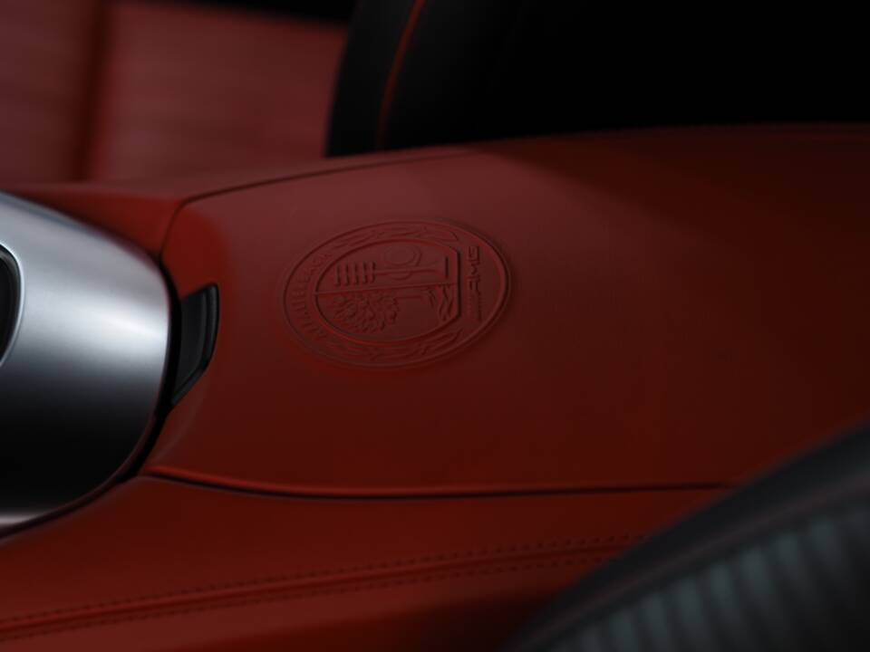 Image 31/49 of Mercedes-AMG GT-S (2015)