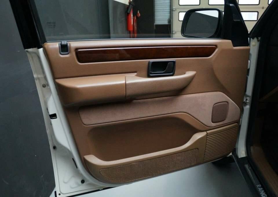 Bild 5/50 von Land Rover Range Rover 4.0 SE (1997)