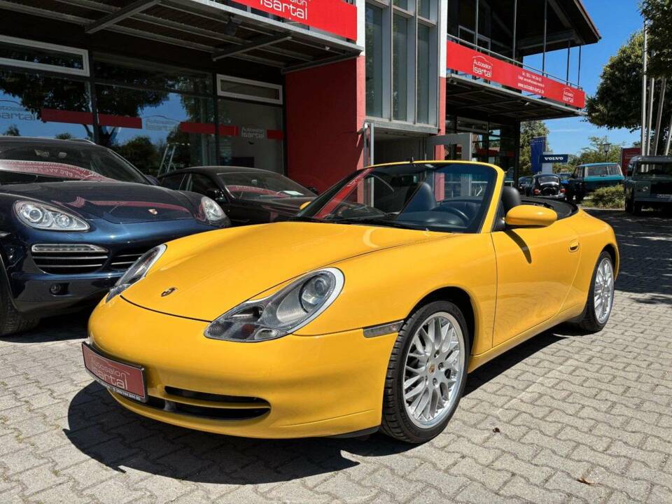 Bild 2/6 von Porsche 911 Carrera (1999)