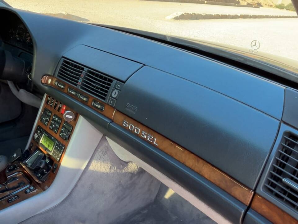 Image 23/80 de Mercedes-Benz 600 SEL (1993)