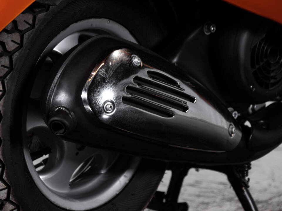 Image 11/28 of Piaggio DUMMY (1998)