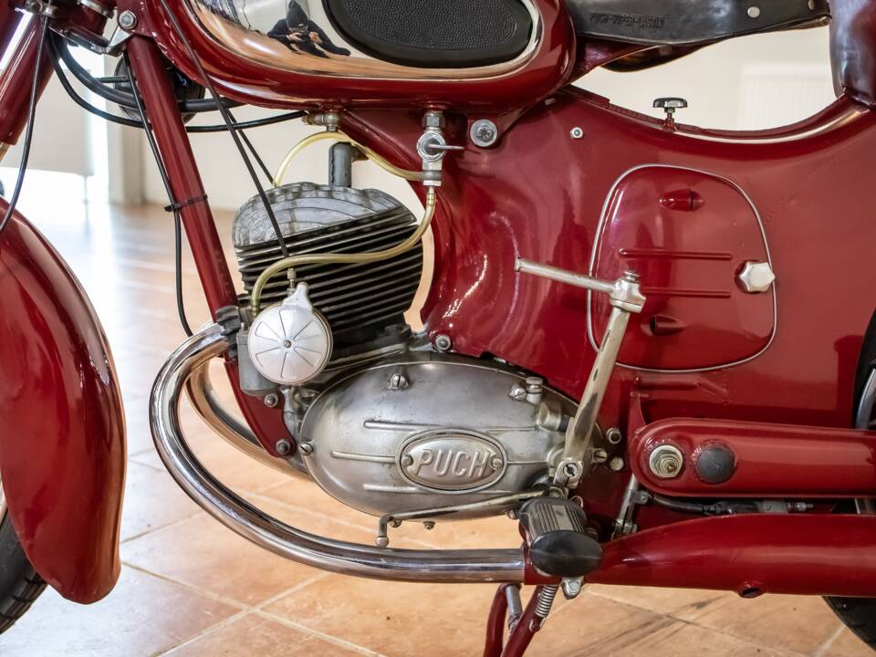 Image 7/10 de Puch 125 SVS (1956)