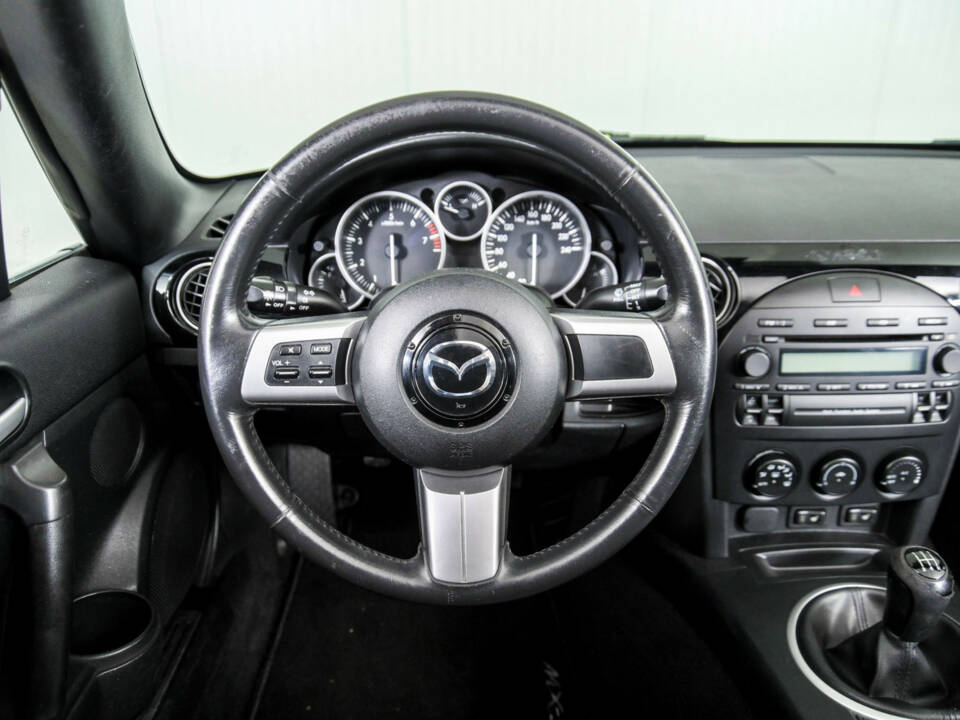 Imagen 8/50 de Mazda MX-5 1.8 (2007)