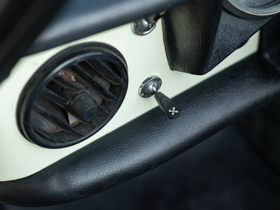 Imagen 44/50 de Alfa Romeo 1750 Spider Veloce (1969)