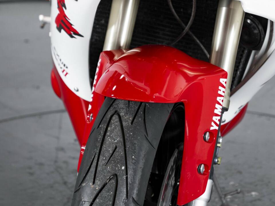 Image 44/44 of Yamaha YZF 1000 R1 (1998)