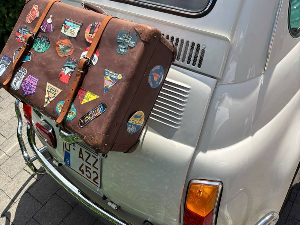 Image 4/8 of FIAT 500 L (1972)
