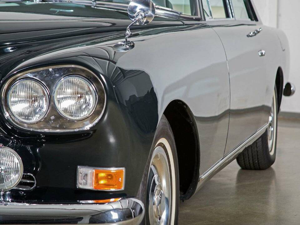 Image 8/20 of Bentley S 3 Continental (1963)