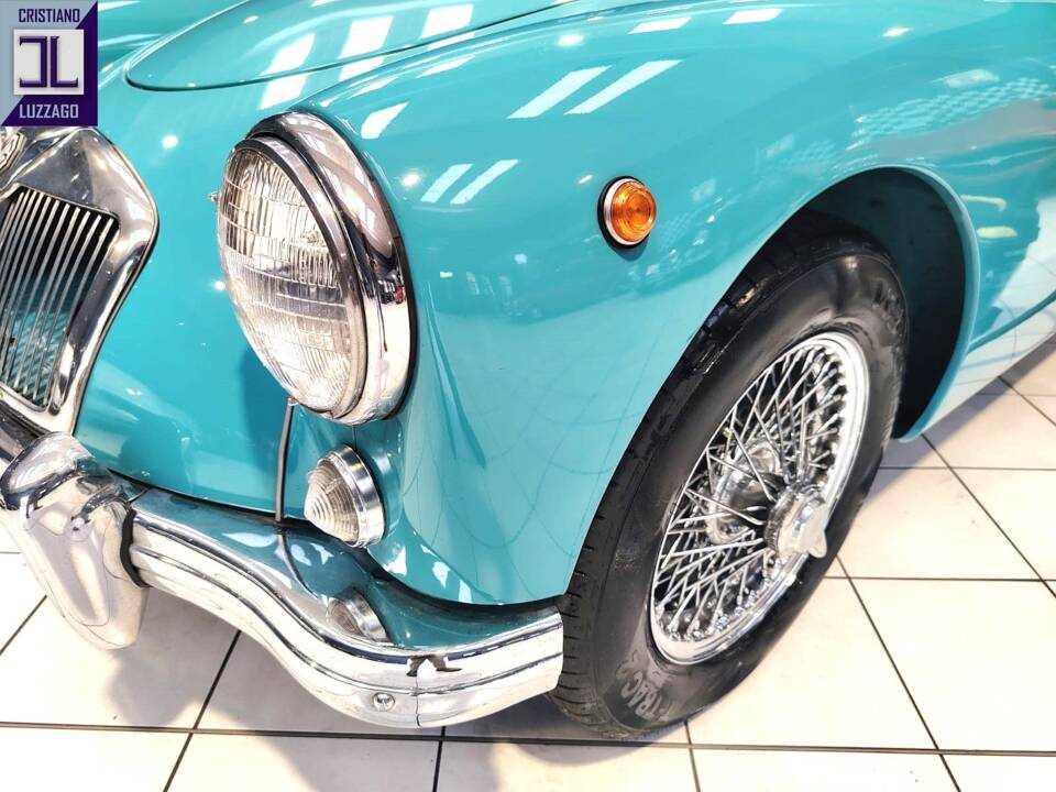 Image 11/41 of MG MGA 1500 (1958)