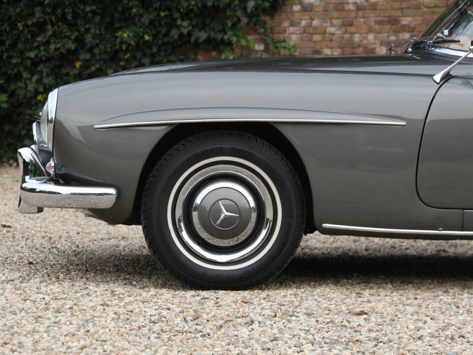Image 15/50 of Mercedes-Benz 190 SL (1956)