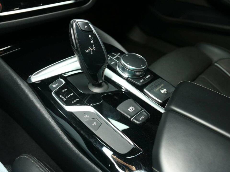 Image 16/50 of ALPINA B5 Biturbo AWD (2017)