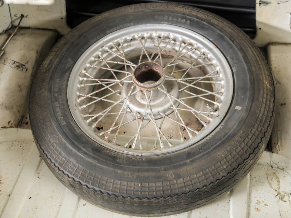 Image 41/50 of MG MGA 1500 (1957)