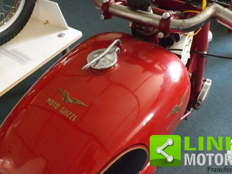 Immagine 8/10 di Moto Guzzi DUMMY (1973)