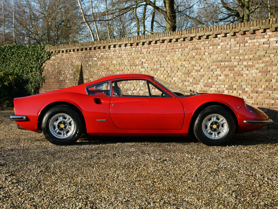 Bild 28/50 von Ferrari Dino 246 GT (1970)