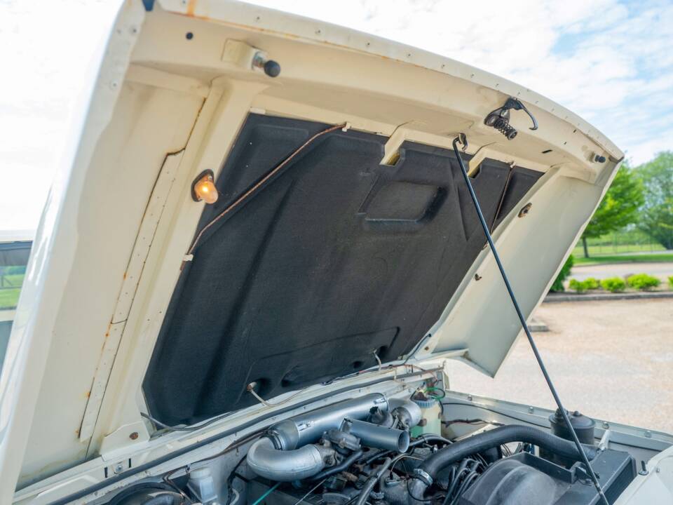 Image 40/48 de Land Rover Range Rover Classic 3.5 (1971)
